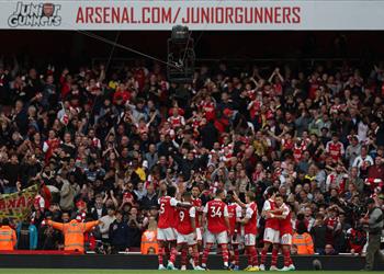 فيديو آرسنال يستعيد الصدارة ويزيد من معاناة ليفربول بفوز مثير بعد خروج محمد صلاح