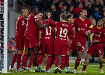 فيديو محمد صلاح يسجل وليفربول ينهي دور المجموعات بثنائية أمام نابولي في دوري أبطال أوروبا