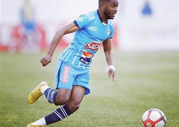 رفيق كابو لاعب الأهلي الأفضل في مصر وفرجاني ساسي من أساطير الزمالك