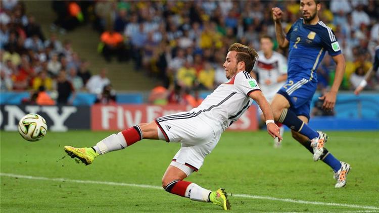 ماريو جوتزه لحظة تسجيل هدف تتويج ألمانيا بكأس العالم 2014