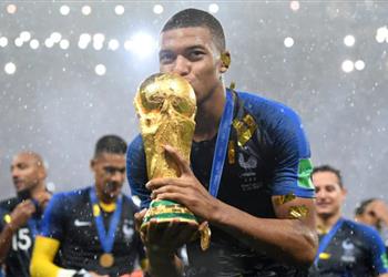 مبابي بشأن كواليس قرار رحيله عن منتخب فرنسا لا يمكنني اللعب لأشخاص يعتقدون أنني قرد