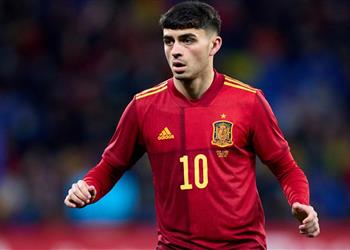 بيدري قبل كأس العالم 2022 أحلم بنهائي مع ميسي وأريد قميص نيمار