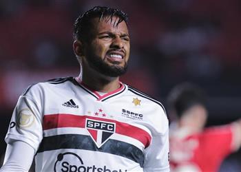 تقارير برازيلي جديد على رادار الأهلي من ساو باولو لضمه في يناير