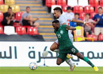 استبعاد فهد المولد من قائمة منتخب السعودية المشاركة في كأس العالم واستدعاء بديله