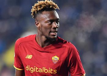 مدير روما يهاجم ساوثجيت بسبب أبراهام لا نتقبل مبرر استبعاده من كأس العالم