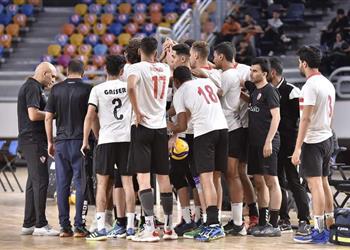 بعد الأمريكي هولواي لاعب طائرة الزمالك يهدد بالرحيل بسبب أزمة المستحقات