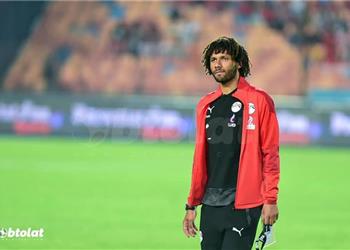 صور النني وكوكا ينضمان لمعسكر منتخب مصر في الكويت استعدادا لـ بلجيكا