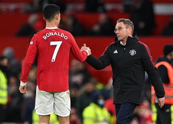 مدرب مانشستر يونايتد السابق يرد على انتقادات كريستيانو رونالدو