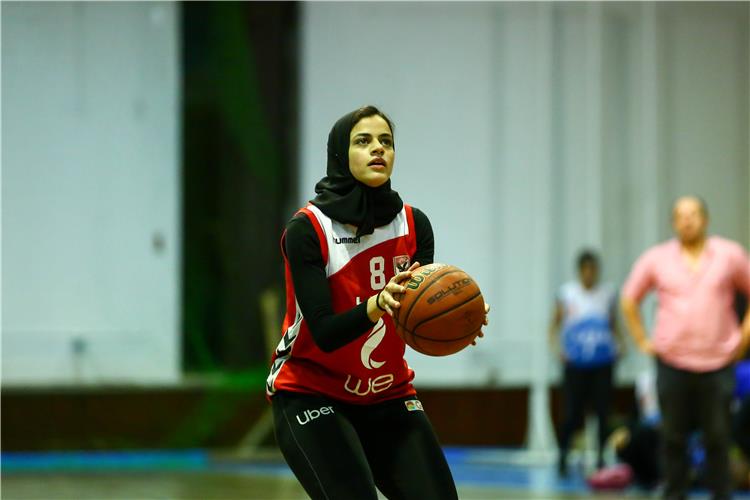 ثريا محمد لاعب كرة السلة في الأهلي