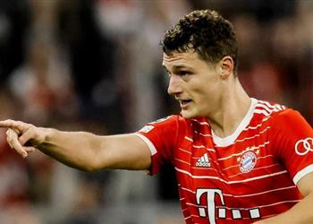 موندو ديبورتيفو عقبة أمام رغبة برشلونة في ضم بافارد