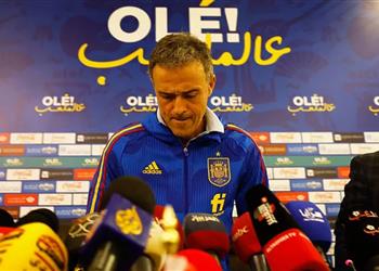 لويس إنريكي توقفوا عن معاملة أنسو فاتي كلاعب مصاب ومنتخب الأردن فاجأني