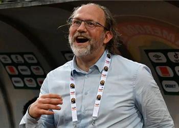 العب مع بطولات مدرب منتخب جامبيا يتوقع المربع الذهبي لكأس العالم قطر 2022 والفائز باللقب