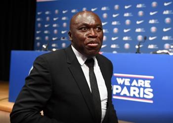 والد مبابي يحذر منافسي الكاميرون في كأس العالم 2022