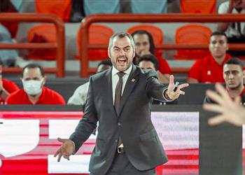 فيديو طرد أوجستي بوش بسبب مشادة مع جماهير الأهلي في دوري المرتبط