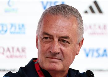 مدرب الإكوادور المنتخب القطري متجانس وخوض مباراة افتتاح المونديال أمر استثنائي