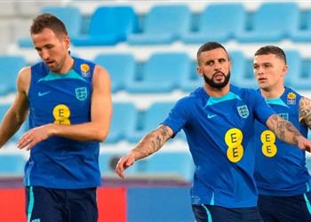 تقارير غياب ثنائي إنجلترا عن مواجهة إيران في كأس العالم