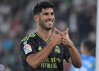 أسينسيو يرد على أنباء اهتمام برشلونة بضمه من ريال مدريد