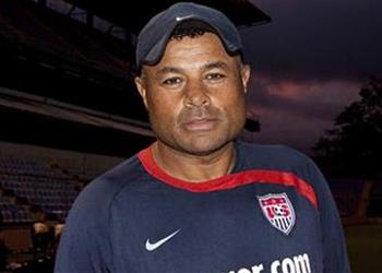 زكي عبد الفتاح بعض لاعبي الدوري المصري رواتبهم أعلى من نجوم ميلان