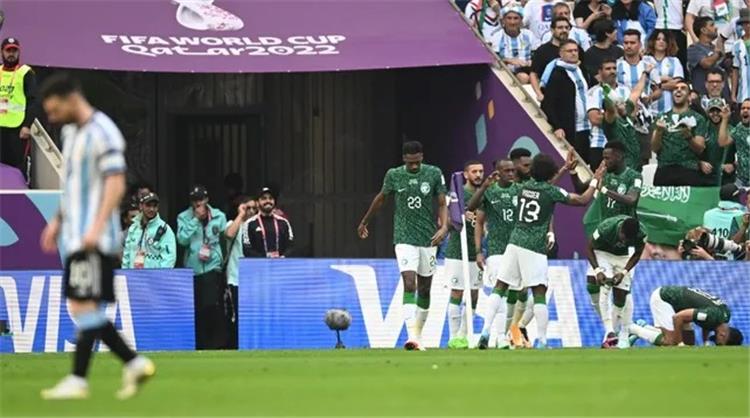 السعودية تفوز على الأرجنتين