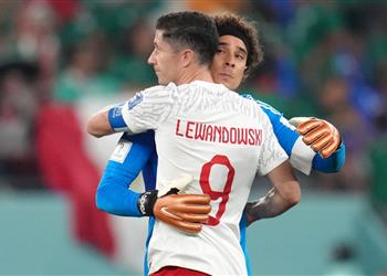 أوتشوا يوضح سر تصديه لركلة جزاء ليفاندوفسكي ويصر ح سنضع الأرجنتين والسعودية في ورطة