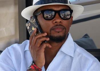 أسطورة الكاميرون يهاجم إيتو بسبب تصريحاته عن كأس العالم