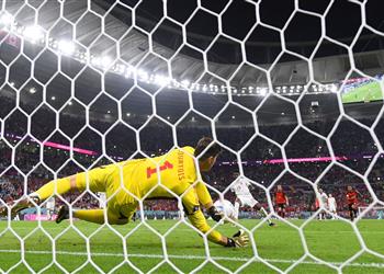 فيديو كورتوا يتصدى لركلة جزاء ألفونسو ديفيز في مباراة بلجيكا وكندا ويحرمه من دخول التاريخ