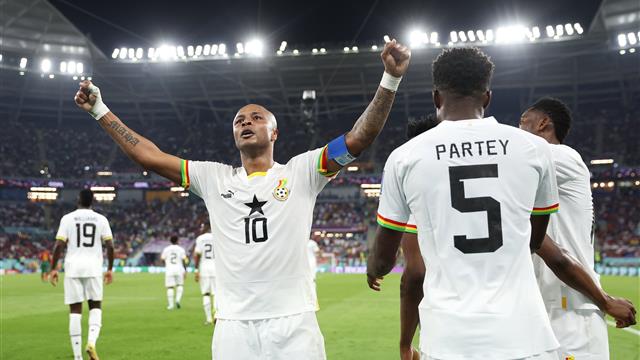 حكم مباراة غانا وكوريا الجنوبية في كأس العالم قطر 2022 - بطولات