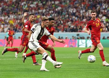 فيديو ألمانيا تخطف تعادلا قاتلا أمام إسبانيا والصراع يشتعل على التأهل بالمجموعة الخامسة