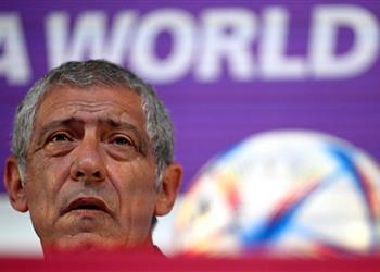 مدرب البرتغال يشيد بجودة كافاني وسواريز ويصر ح لن نبكي بسبب دانيلو