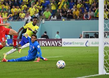 فيديو الفار يلغي هدف البرازيل الأول أمام سويسرا