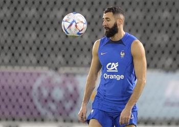 تقارير تحسم الجدل بشأن احتمالية عودة كريم بنزيما للمشاركة في مونديال قطر