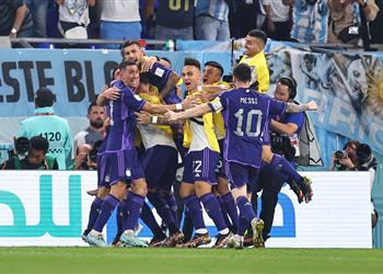 فيديو أليسيتر يسجل هدف الأرجنتين الأول أمام بولندا في كأس العالم