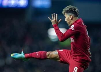 ليفربول يحسم قراره بشأن تمديد عقد فيرمينو