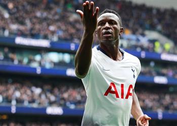 لاعب توتنهام السابق أشجع الأهلي لسبب واحد ولقب المونديال بين الأرجنتين والبرازيل