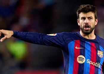 قائمة برشلونة ضد أوساسونا في الدوري الإسباني استدعاء بيكيه رغم الاعتزال