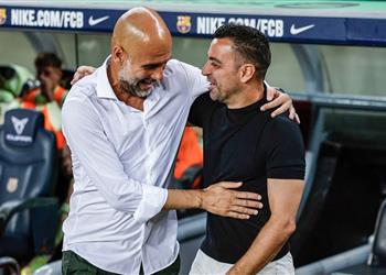 مدافع مانشستر سيتي على رادار برشلونة في الصيف