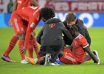 فيديو ماني يغادر مباراة بايرن ميونخ وبريمن وشكوك حول مشاركته في كأس العالم 2022