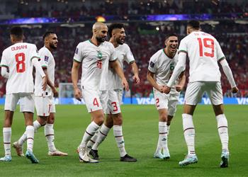 فيديو المغرب يخطف فوز ا صعب ا أمام كندا ويتصدر مجموعته في كأس العالم 2022