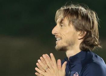 مودريتش يرفض الحديث عن مستقبله مع ريال مدريد