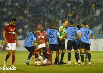 كلاتنبرج الأهلي يستحق ركلة جزاء وطرد للاعب غزل المحلة