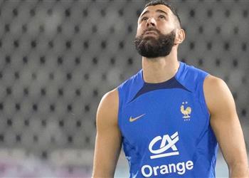 ديشامب يثير الغموض حول إمكانية عودة بنزيما لـ فرنسا في نهائي كأس العالم