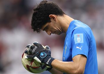 بايرن ميونخ يستهدف التعاقد مع ياسين بونو بعد تألقه في كأس العالم