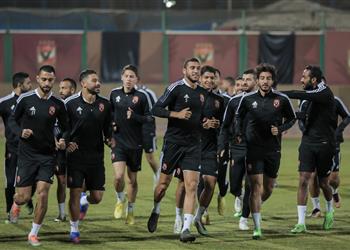 مران الأهلي كولر يجتمع بالجهاز الفني وتقسيمة قوية استعداد ا لفيوتشر