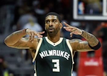 الزمالك يعلن إتمام التعاقد مع أو جي مايو لتدعيم فريق كرة السلة