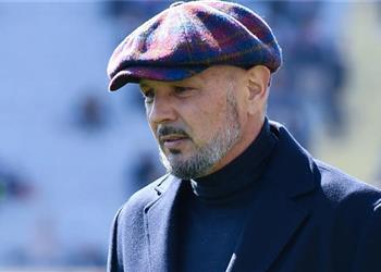 وفاة سينيسا ميهايلوفيتش مدرب ميلان السابق بعد صراع مع السرطان