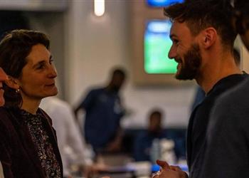 وزيرة الرياضة الفرنسية تثير الجدل بشأن ارتداء الشارة الملونة عند رفع كأس العالم