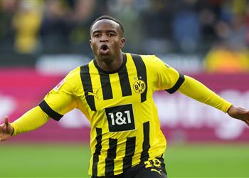 وكيل يوسوفا موكوكو ينعش آمال ليفربول ومانشستر يونايتد