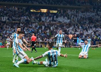 فيديو مونديال قطر يبتسم لـ ميسي الأرجنتين تهزم فرنسا بـ ركلات الترجيح في نهائي تاريخي لـ كأس العالم