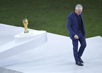 وكيله ديشامب فقط من يتحكم في مصيره مع فرنسا