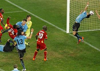 تشكيل أوروجواي أمام غانا في كأس العالم سواريز ونونيز يقودان الهجوم